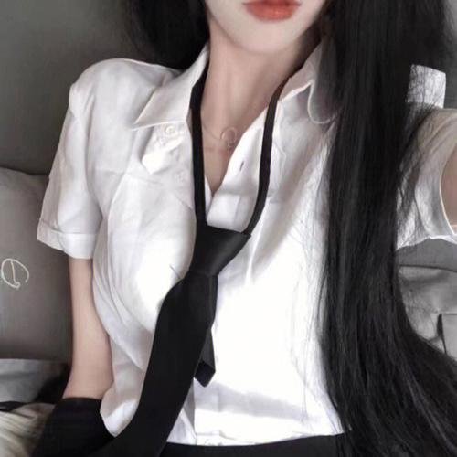 尤莉亚老师的红线